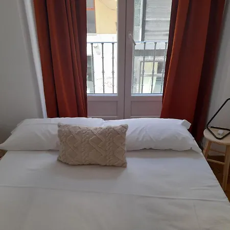 Espoz Habitaciones Madrid Extérieur photo